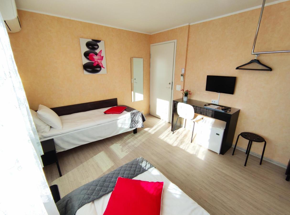 Aisa Guesthouse Пярну Екстер'єр фото