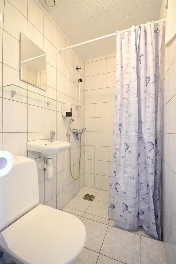 Aisa Guesthouse Пярну Екстер'єр фото